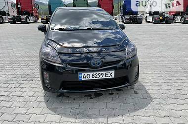 Лифтбек Toyota Prius 2011 в Хусте