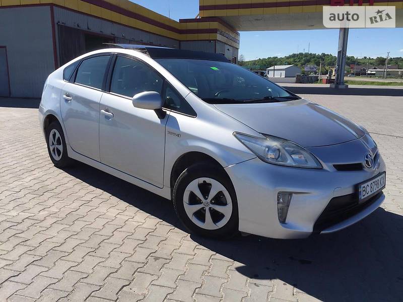 Хэтчбек Toyota Prius 2012 в Тернополе