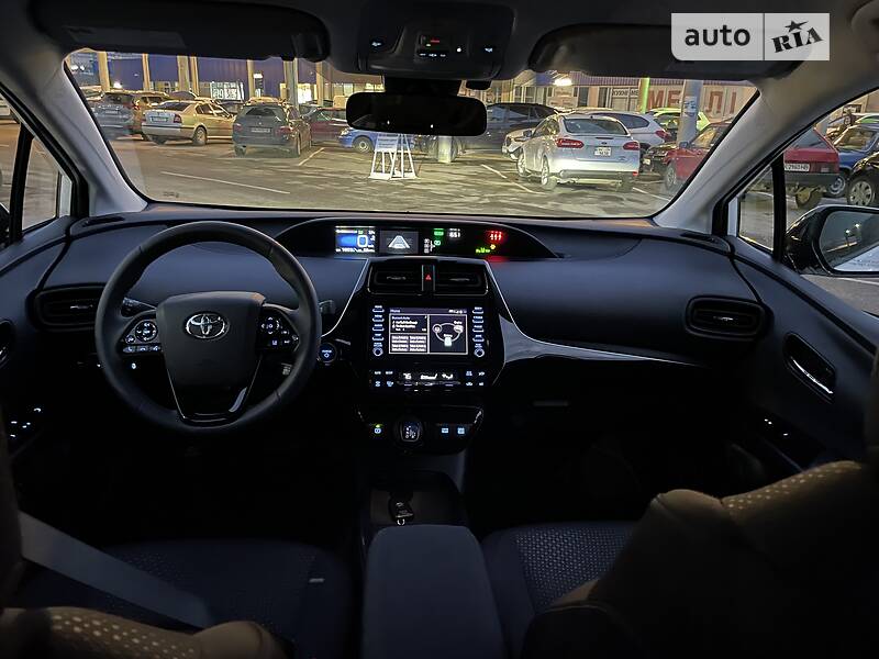Лифтбек Toyota Prius 2019 в Ровно