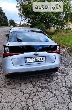 Хэтчбек Toyota Prius 2020 в Черновцах