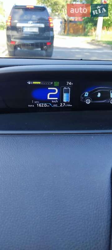 Хетчбек Toyota Prius 2020 в Чернівцях