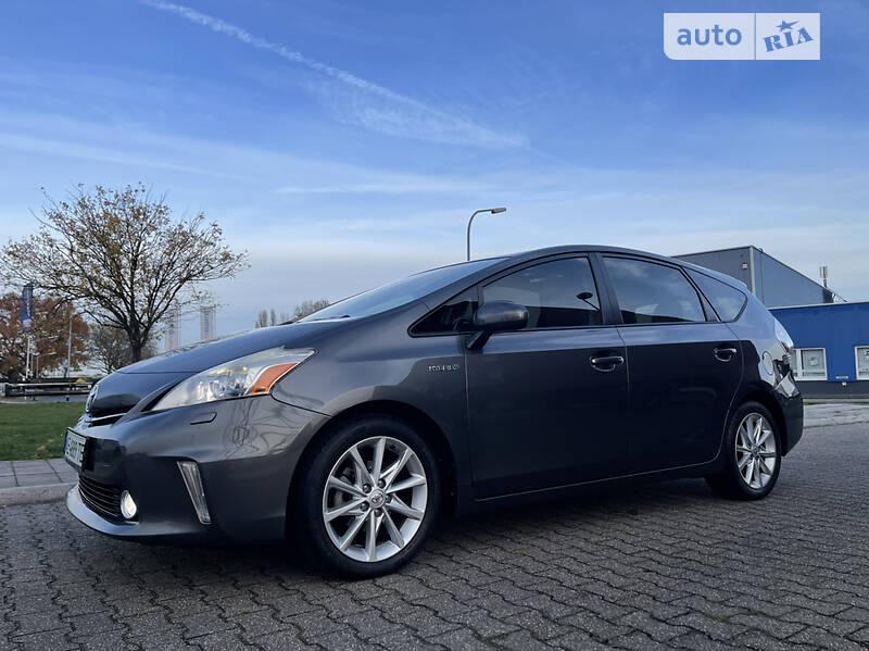 Хетчбек Toyota Prius 2012 в Дніпрі
