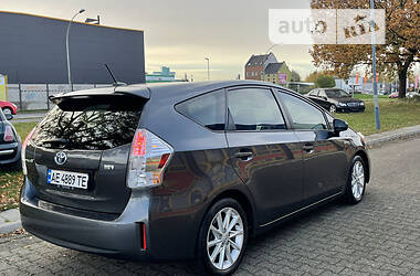 Хетчбек Toyota Prius 2012 в Дніпрі