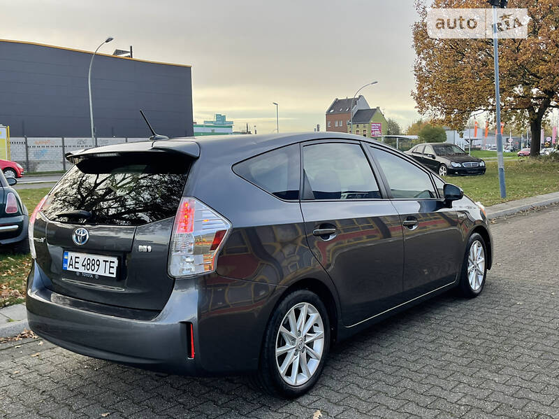 Хетчбек Toyota Prius 2012 в Дніпрі