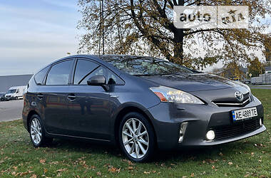 Хетчбек Toyota Prius 2012 в Дніпрі