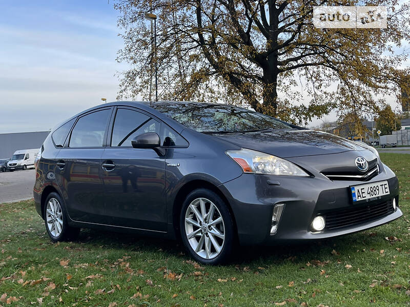 Хетчбек Toyota Prius 2012 в Дніпрі