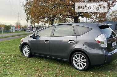 Хетчбек Toyota Prius 2012 в Дніпрі