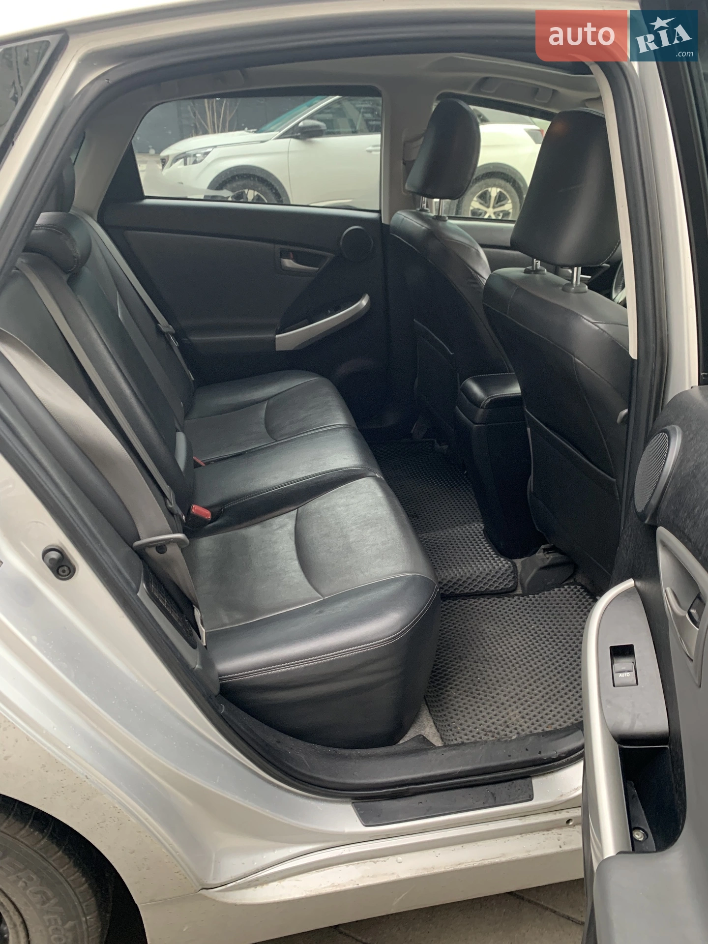 2012 Toyota Prius - мініатюра 4