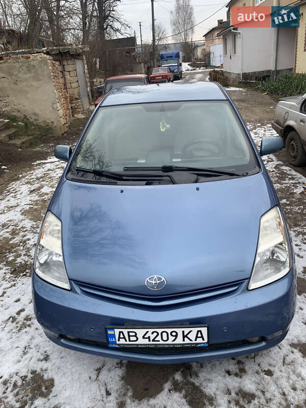 Хетчбек Toyota Prius 2005 в Могилів-Подільському