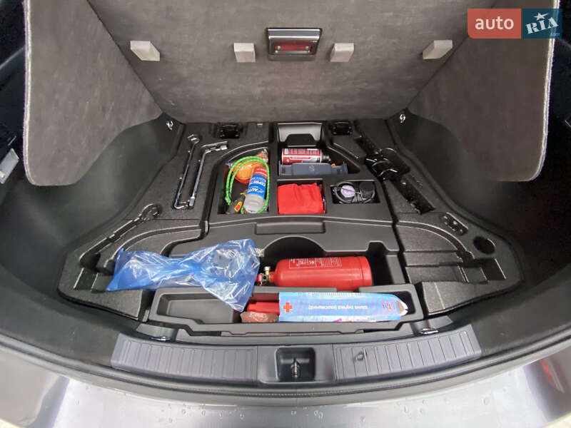 Хетчбек Toyota Prius 2019 в Києві