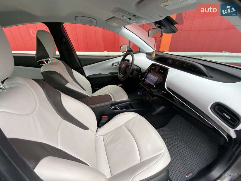 Хетчбек Toyota Prius 2019 в Києві