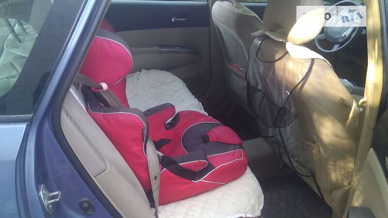 Хэтчбек Toyota Prius 2004 в Киеве