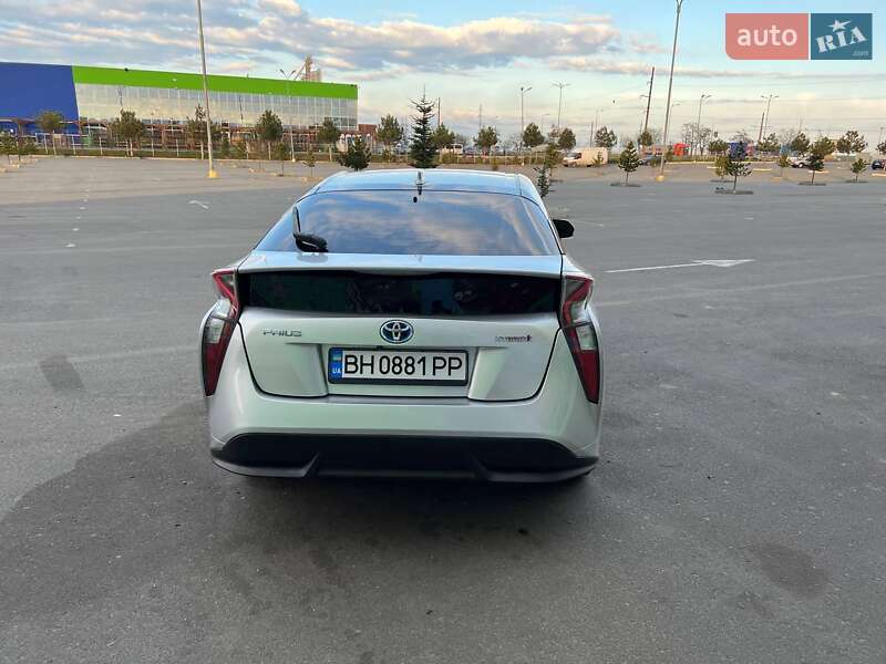 Хетчбек Toyota Prius 2016 в Одесі