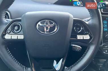 Хэтчбек Toyota Prius 2016 в Одессе