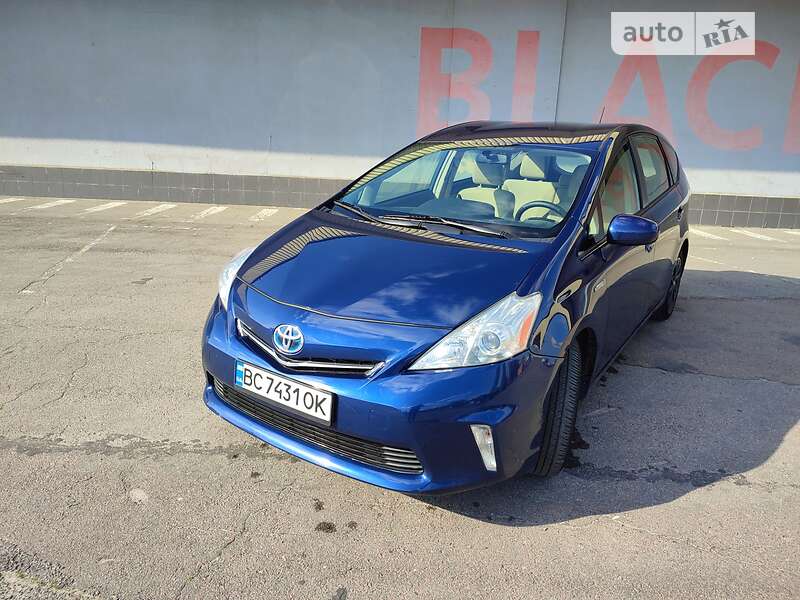 Универсал Toyota Prius 2012 в Львове