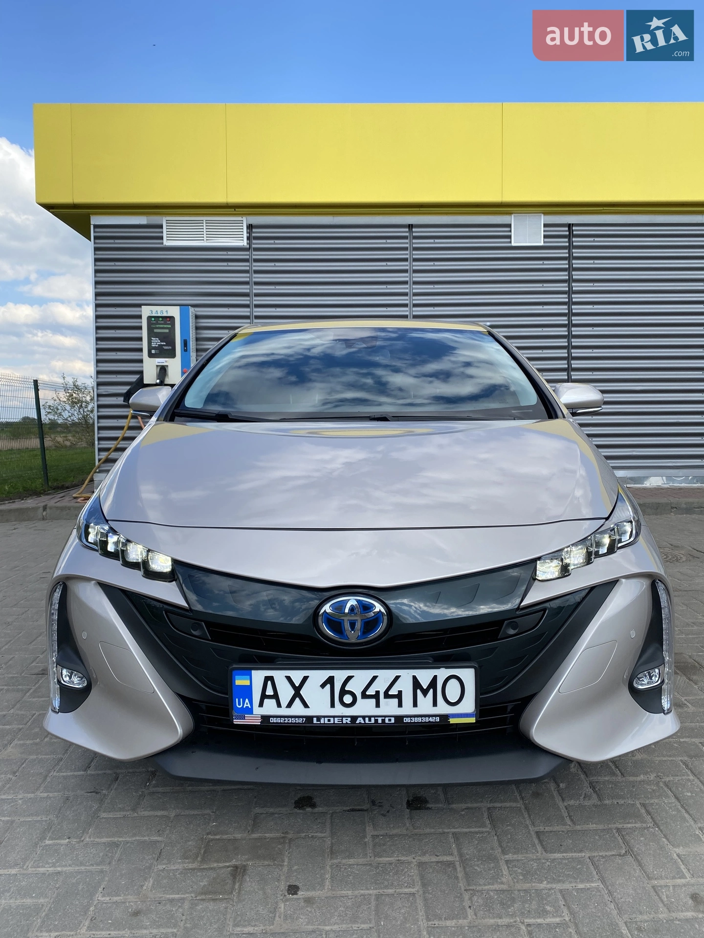 2019 Toyota Prius - мініатюра 2