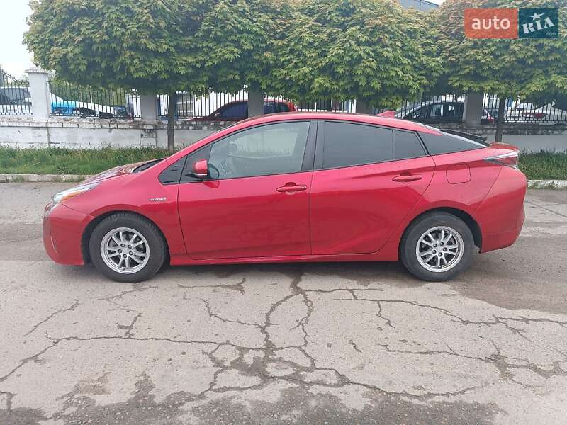 Хэтчбек Toyota Prius 2017 в Ровно фото 2 Хэтчбек Toyota Prius 2017 в Ровно
