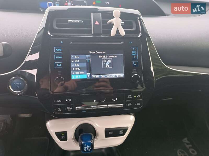 Хэтчбек Toyota Prius 2017 в Ровно фото 13 Хэтчбек Toyota Prius 2017 в Ровно