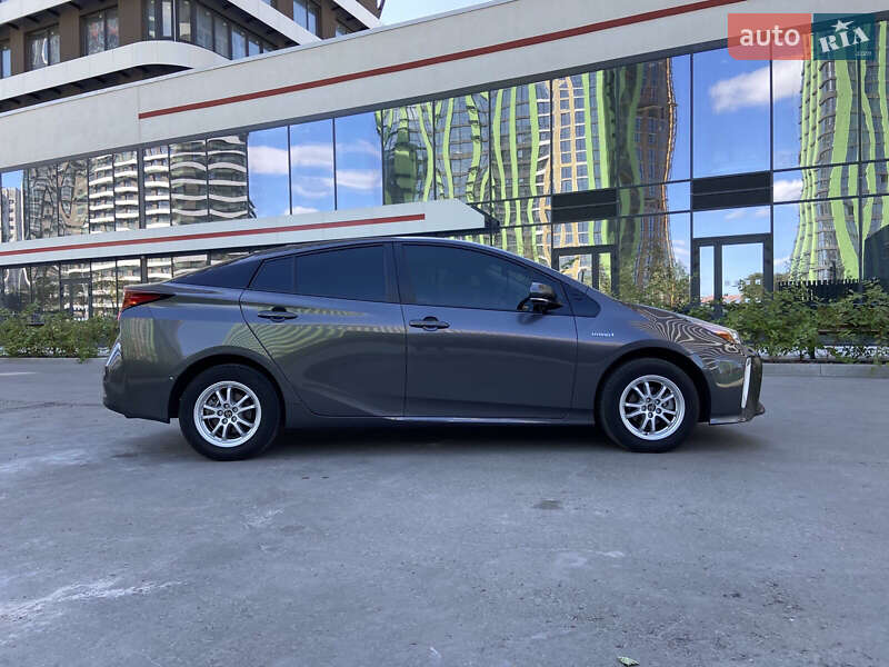Хетчбек Toyota Prius 2019 в Києві
