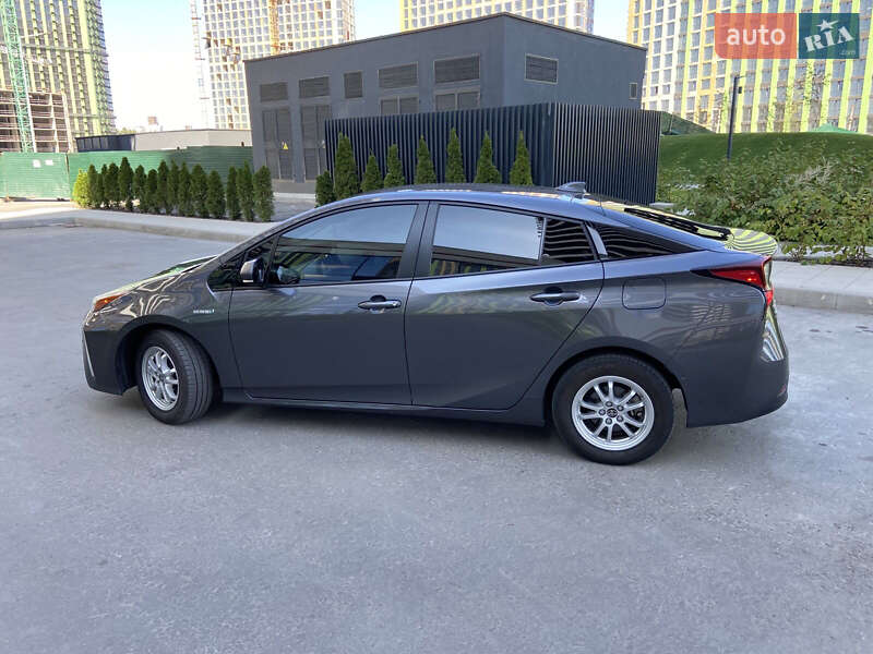 Хетчбек Toyota Prius 2019 в Києві