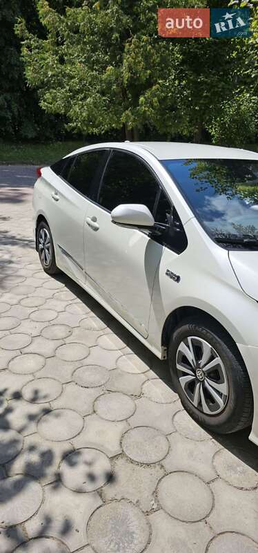 Хэтчбек Toyota Prius 2019 в Виннице