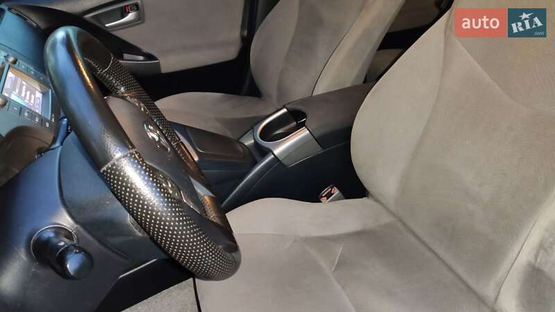 Хетчбек Toyota Prius 2013 в Миколаєві