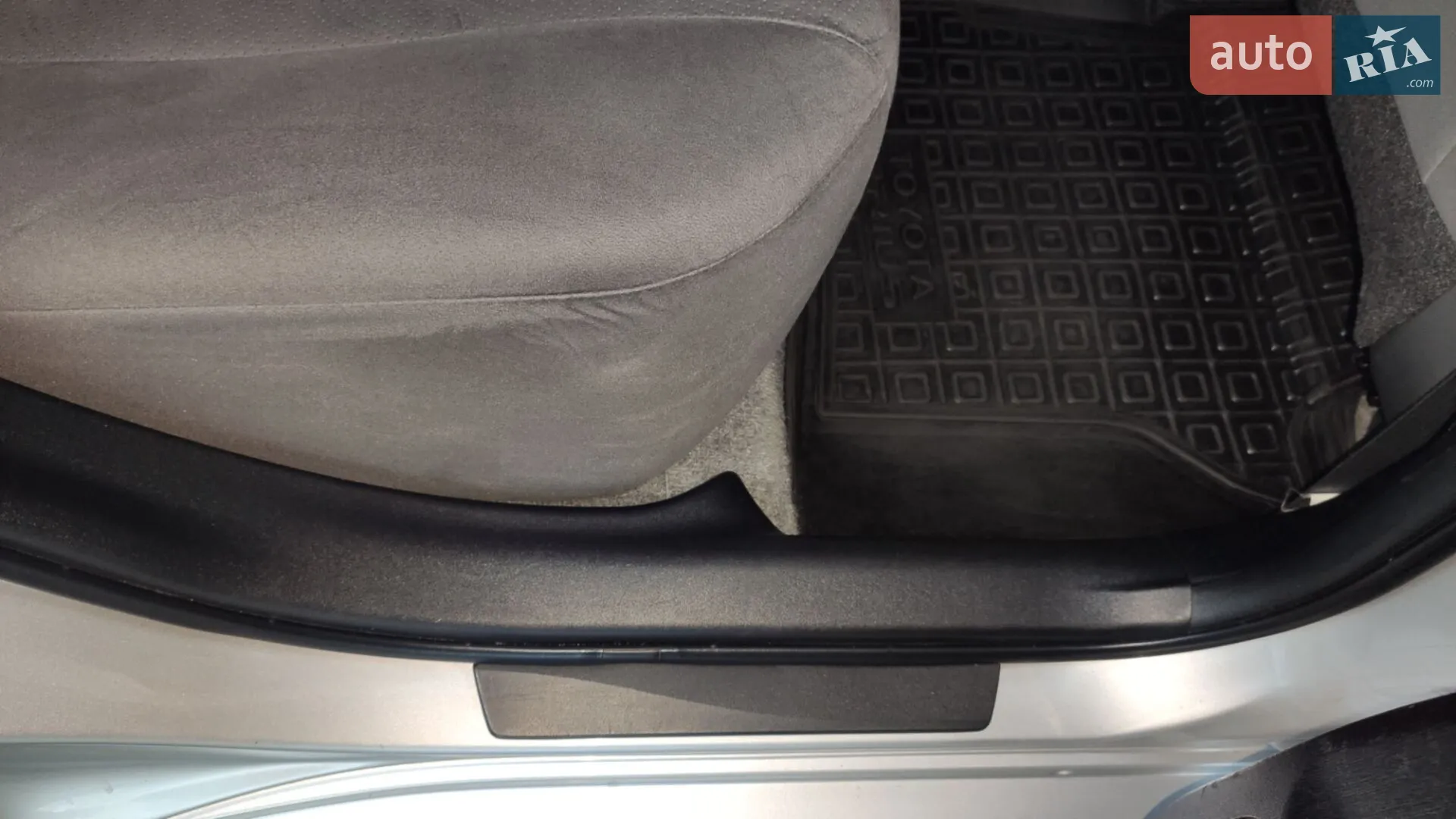 2013 Toyota Prius - мініатюра 35