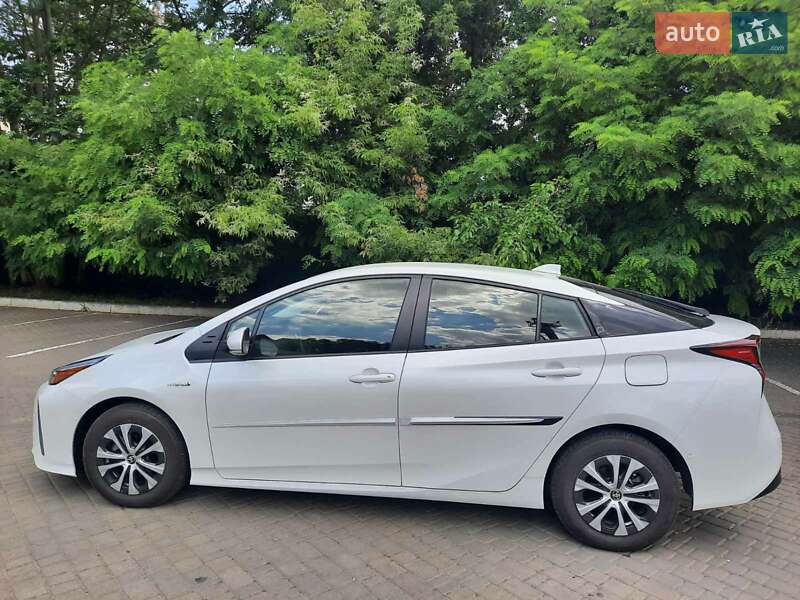Хетчбек Toyota Prius 2022 в Одесі