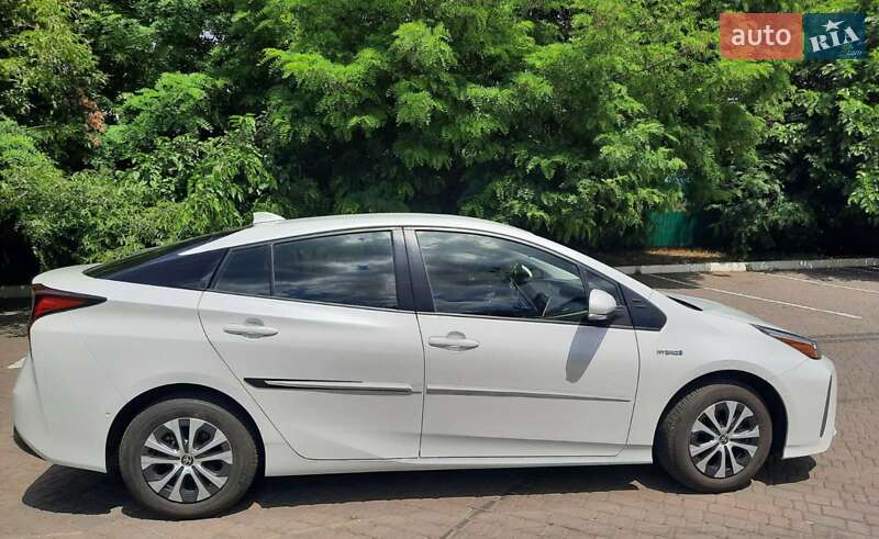 Хетчбек Toyota Prius 2022 в Одесі