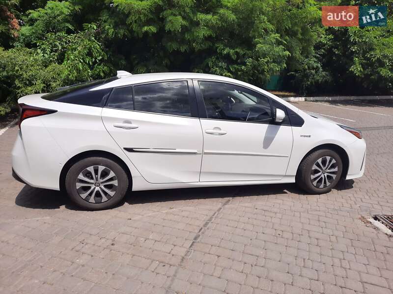 Хетчбек Toyota Prius 2022 в Одесі