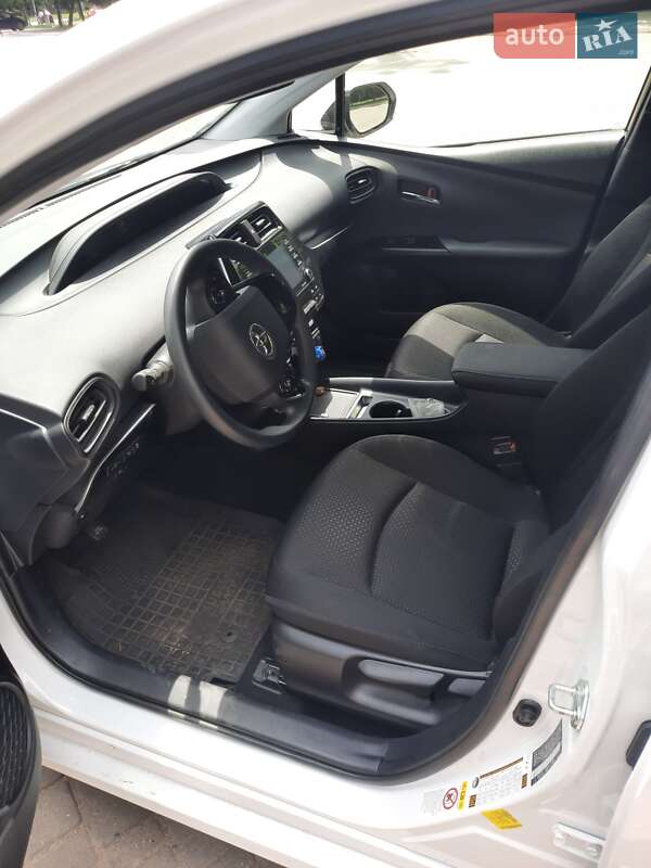 Хетчбек Toyota Prius 2022 в Одесі