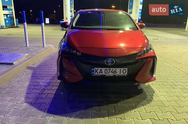 Хэтчбек Toyota Prius 2017 в Львове
