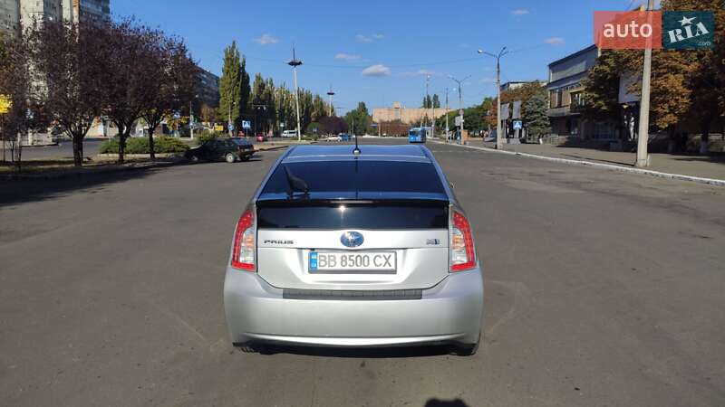 Хетчбек Toyota Prius 2013 в Миколаєві