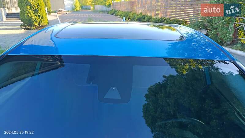 Хетчбек Toyota Prius 2019 в Чубинське