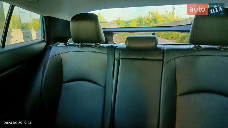 Хетчбек Toyota Prius 2019 в Чубинське