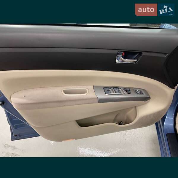 Хэтчбек Toyota Prius 2004 в Одессе фото 13 Хэтчбек Toyota Prius 2004 в Одессе
