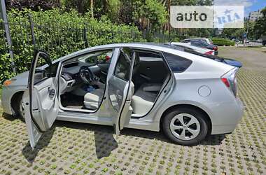 Хэтчбек Toyota Prius 2013 в Киеве