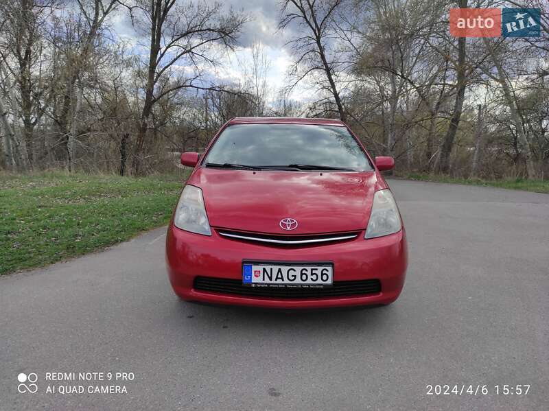 Хетчбек Toyota Prius 2008 в Горішніх Плавнях