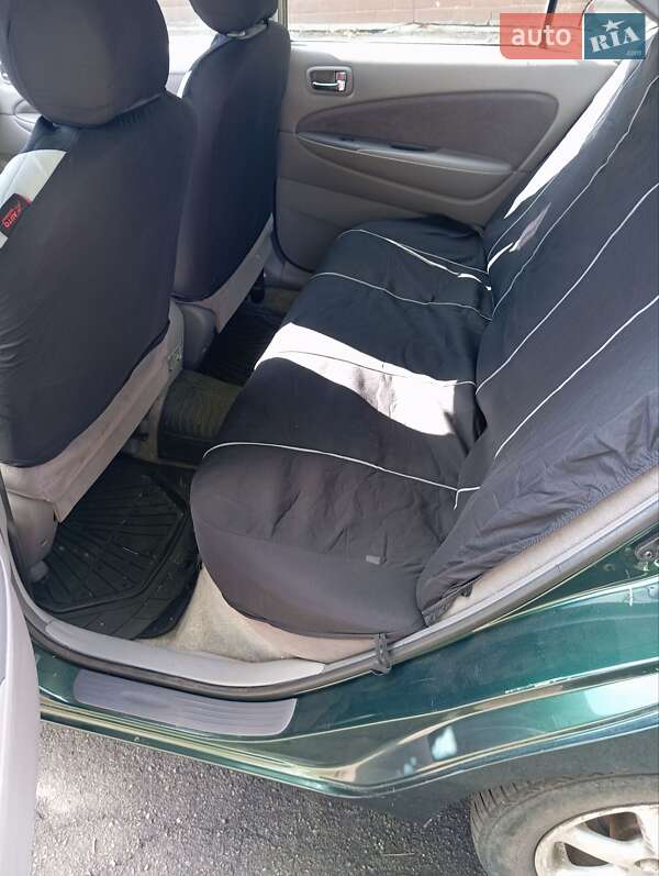 Седан Toyota Prius 2001 в Маньківці