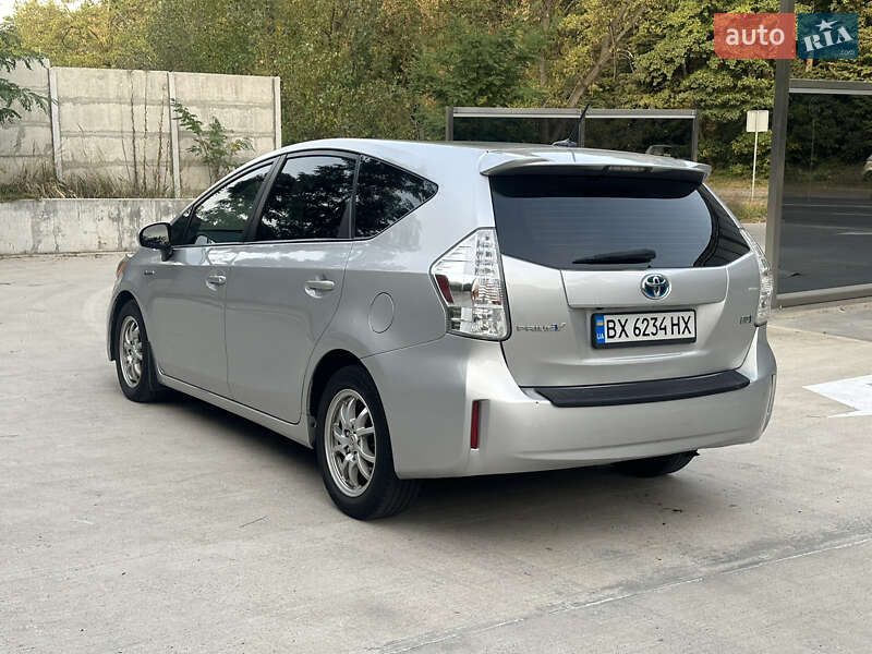 Хетчбек Toyota Prius 2014 в Києві