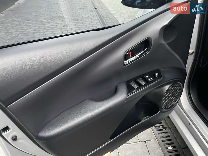 Хэтчбек Toyota Prius 2019 в Ивано-Франковске