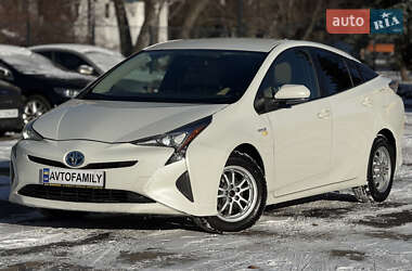 Хэтчбек Toyota Prius 2016 в Киеве