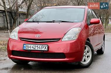 Хэтчбек Toyota Prius 2009 в 