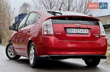 Хэтчбек Toyota Prius 2009 в 