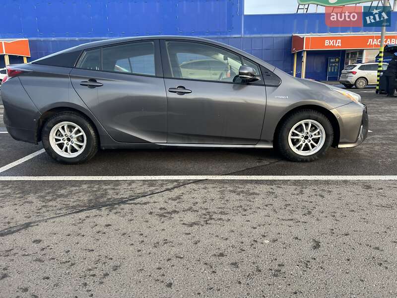 Хетчбек Toyota Prius 2018 в Луцьку