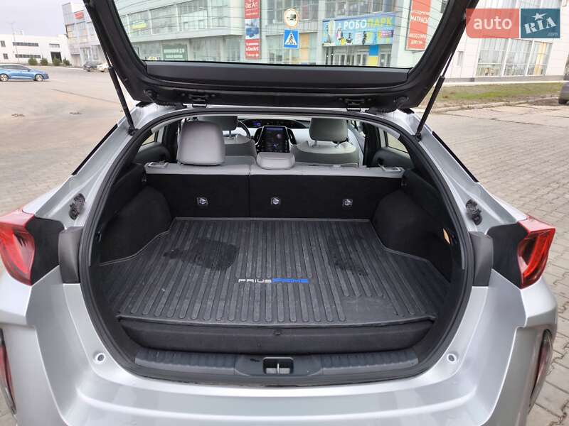 Хетчбек Toyota Prius 2019 в Миколаєві