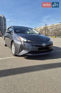 Хэтчбек Toyota Prius 2015 в Киеве