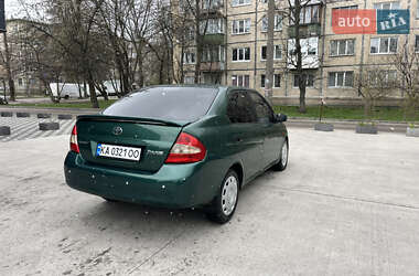 Седан Toyota Prius 2001 в 