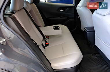 Хэтчбек Toyota Prius 2024 в 