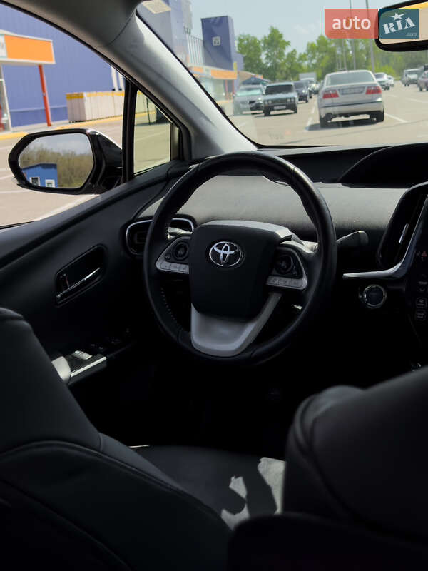 Хетчбек Toyota Prius 2017 в Кам'янському